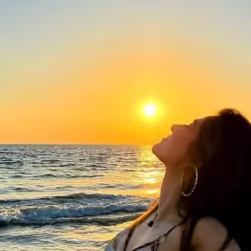 Ayesha Omar's Beach Outfit Ignites Heavy Public Criticism