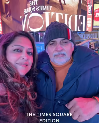 Fazila Qazi Pictures With Husband From New York