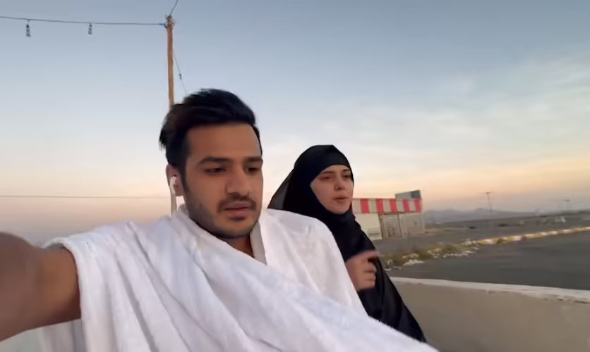 Kanwal Aftab And Zulqarnain Sikandar Umrah Pictures & Videos