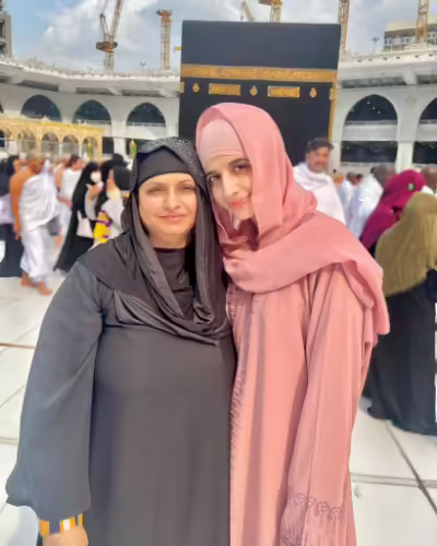 Mawra Hocane Umrah Pictures From Saudi Arabia