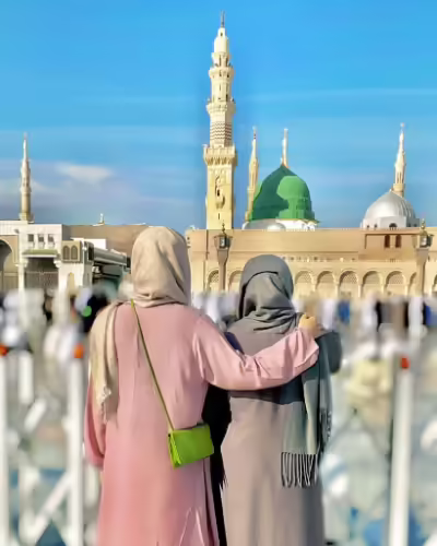 Mawra Hocane Umrah Pictures From Saudi Arabia