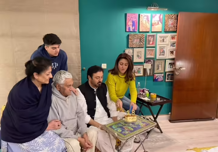 Adorable Family Pictures of Nauman Ijaz