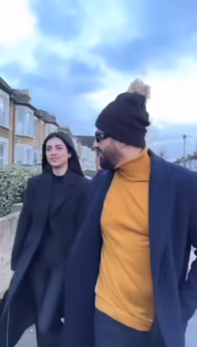 Sarah Khan & Falak Shabir Enjoying Winter Season In UK