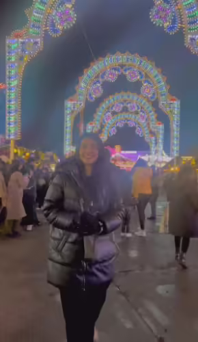Sarah Khan & Falak Shabir Enjoying Winter Season In UK
