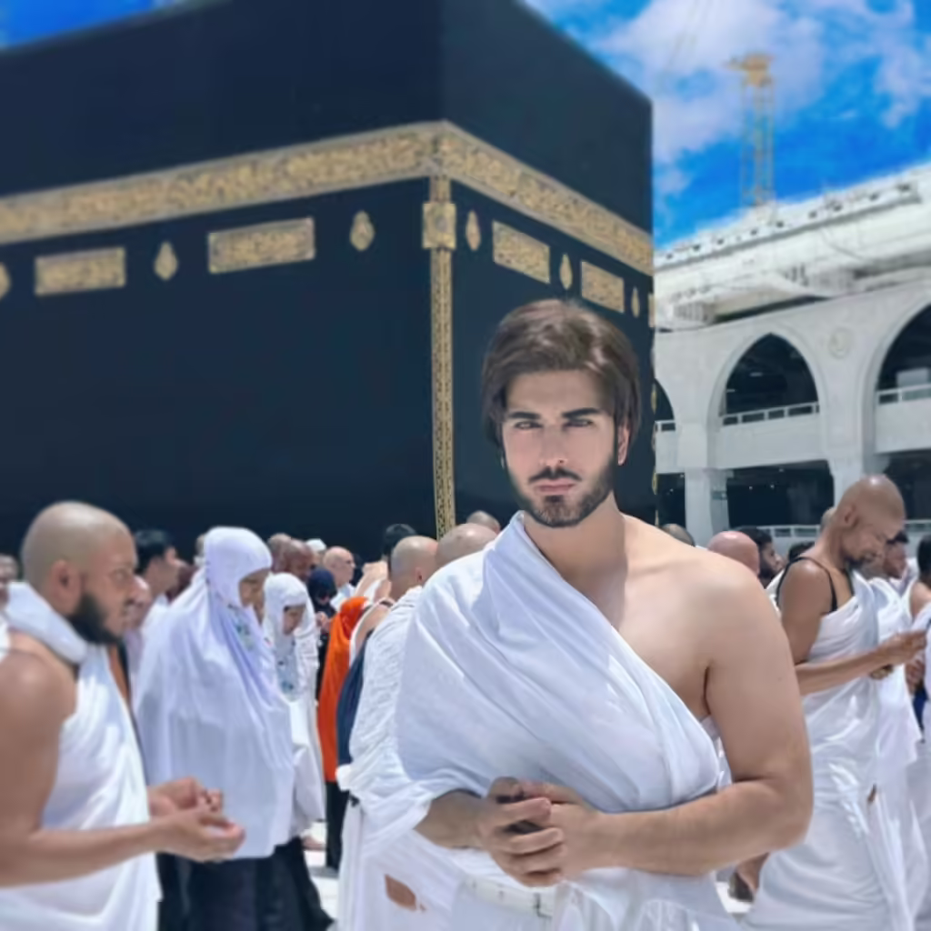 Imran Abbas Performs Umrah In Mecca; Pics Go Viral