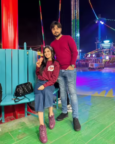 Iqra Kanwal And Areeb Pervaiz With Ducky And Aroob In Global Village Dubai