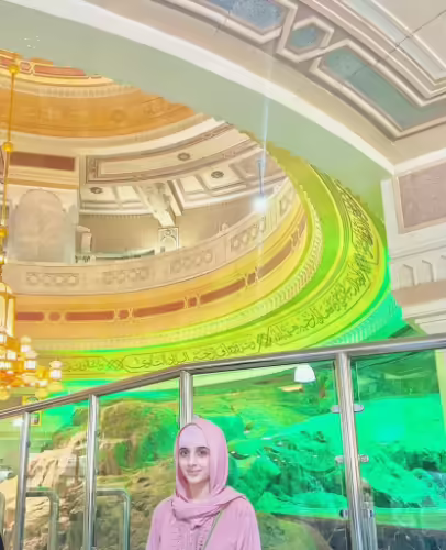 Mawra Hocane Umrah Pictures From Saudi Arabia