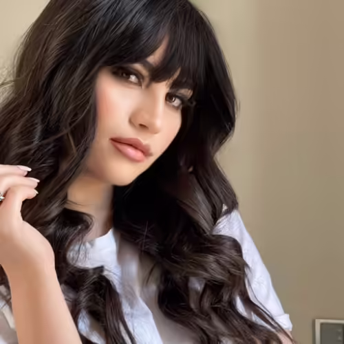 Neelam Muneer's Bad Styling & Outfit Invite Public Criticism
