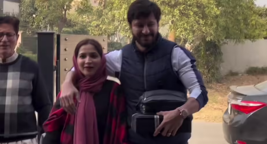 Saba Faisal's Grand Welcome Of Daughter In Law Ignites Criticism
