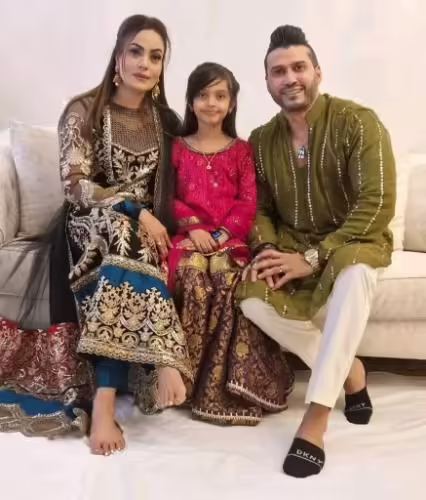 Sadia Imam Shares Dangerous Health Condition Of Daughter