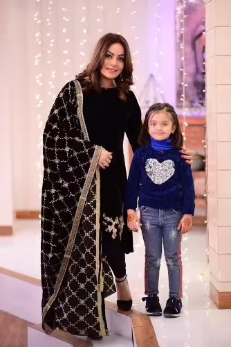 Sadia Imam Shares Dangerous Health Condition Of Daughter