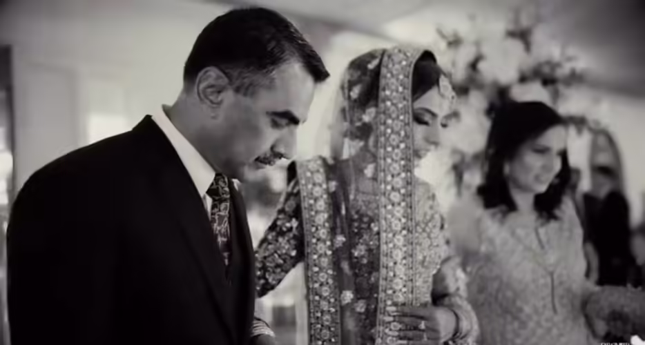 Memorable Video Of Shaheed Lt General Sarfraz Ali From Daughter’s Wedding