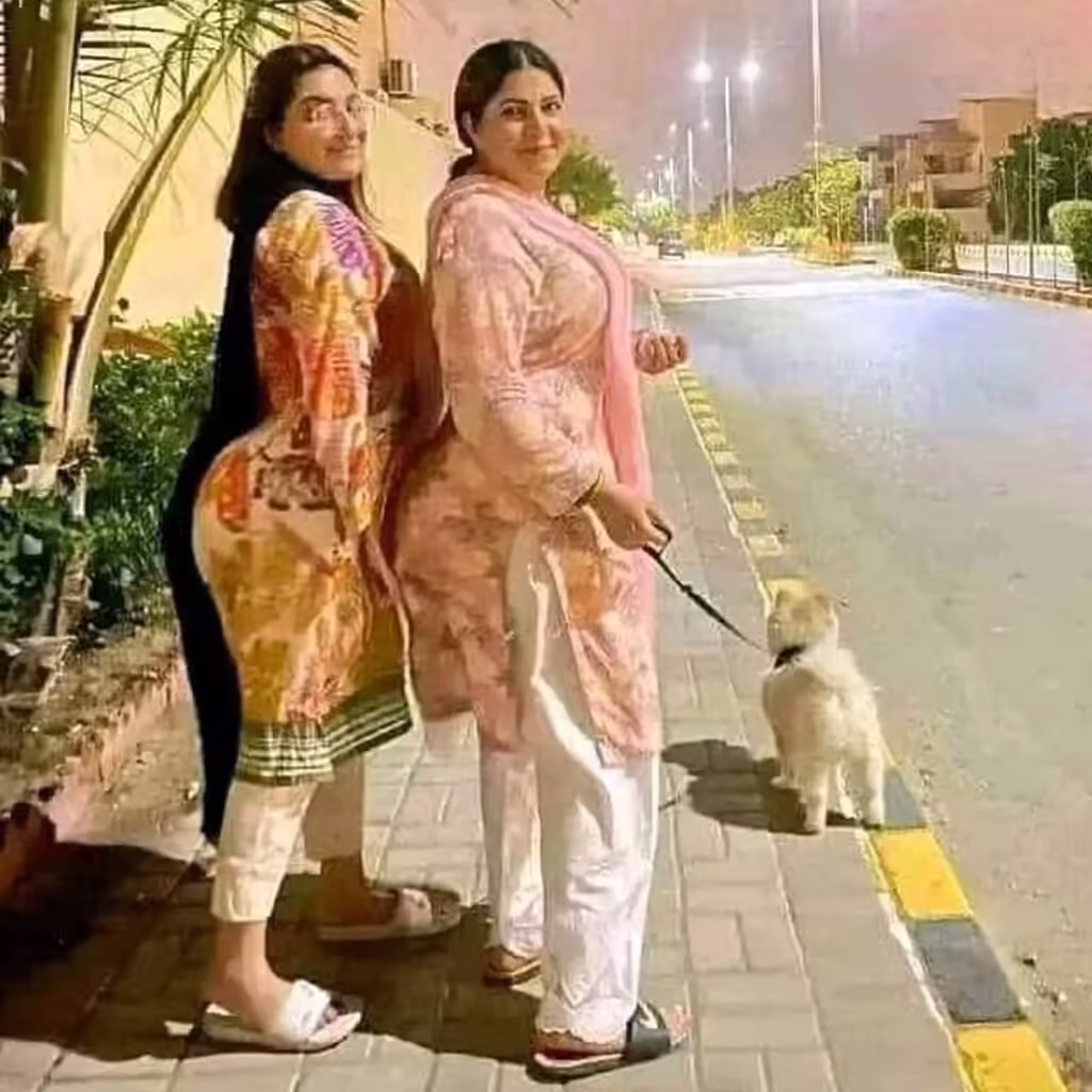 Actress Shagufta Ejaz Spends Quality Time With Husband And Daughter, See Pics