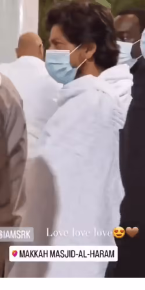 Actor Shah Rukh Khan receives blessings of Umrah