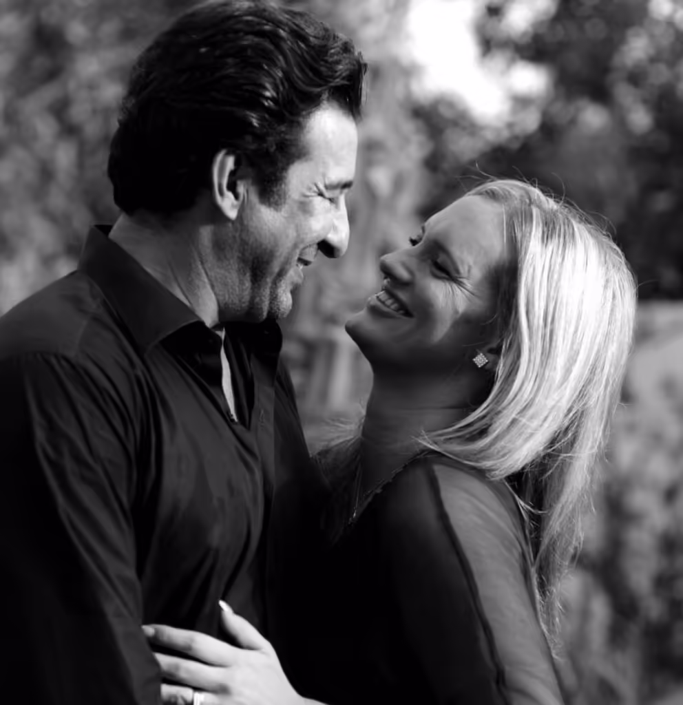 Shaniera Akram Shares Beautiful Family Pictures With Wasim Akram And Kids