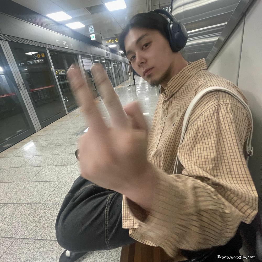 Thmoon - κ°μμ§ (doggy)