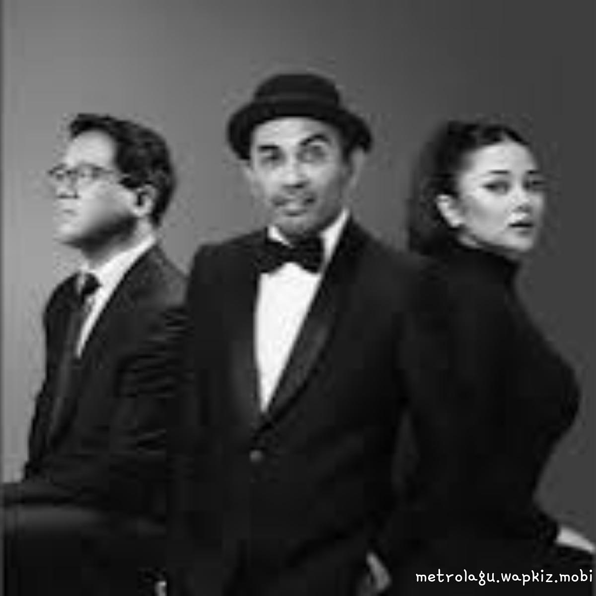 Glenn Fredly, Andi Rianto, Mutia Ayu - Cinta Takkan Usai