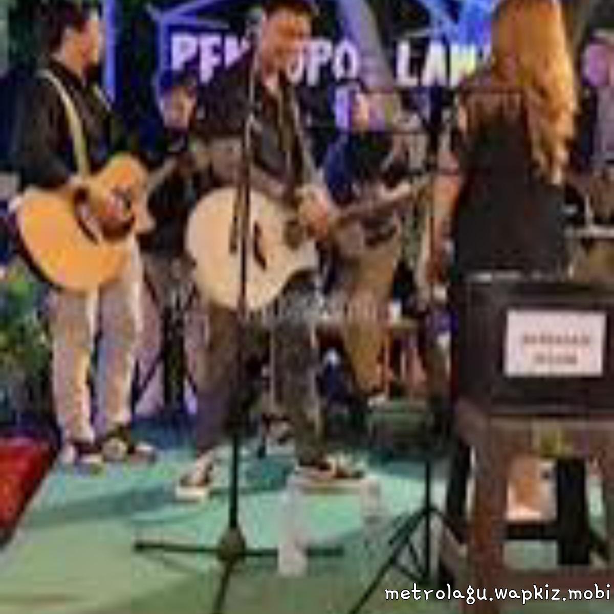 Nabila Maharani Ft Tri Suaka - Hampa