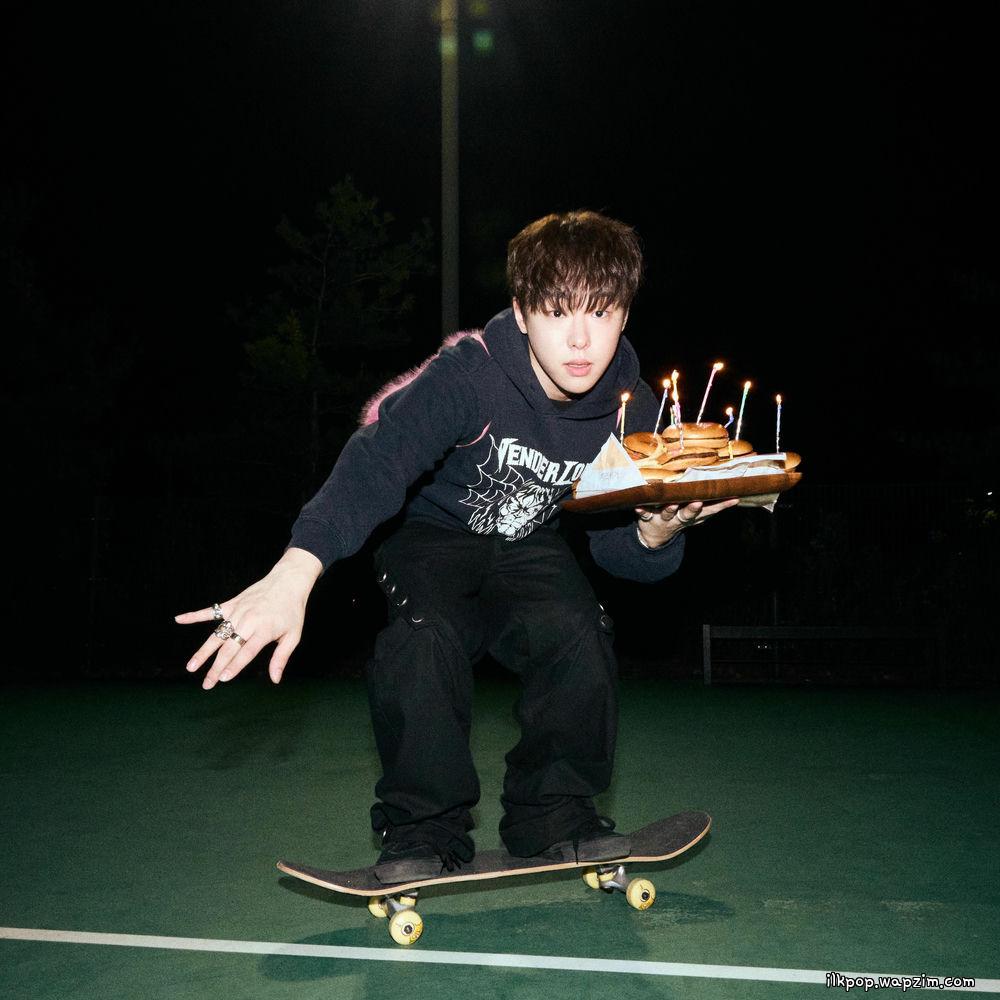 Giwon - ์ ํธ๋ ์ ์ง์ผ (signs)