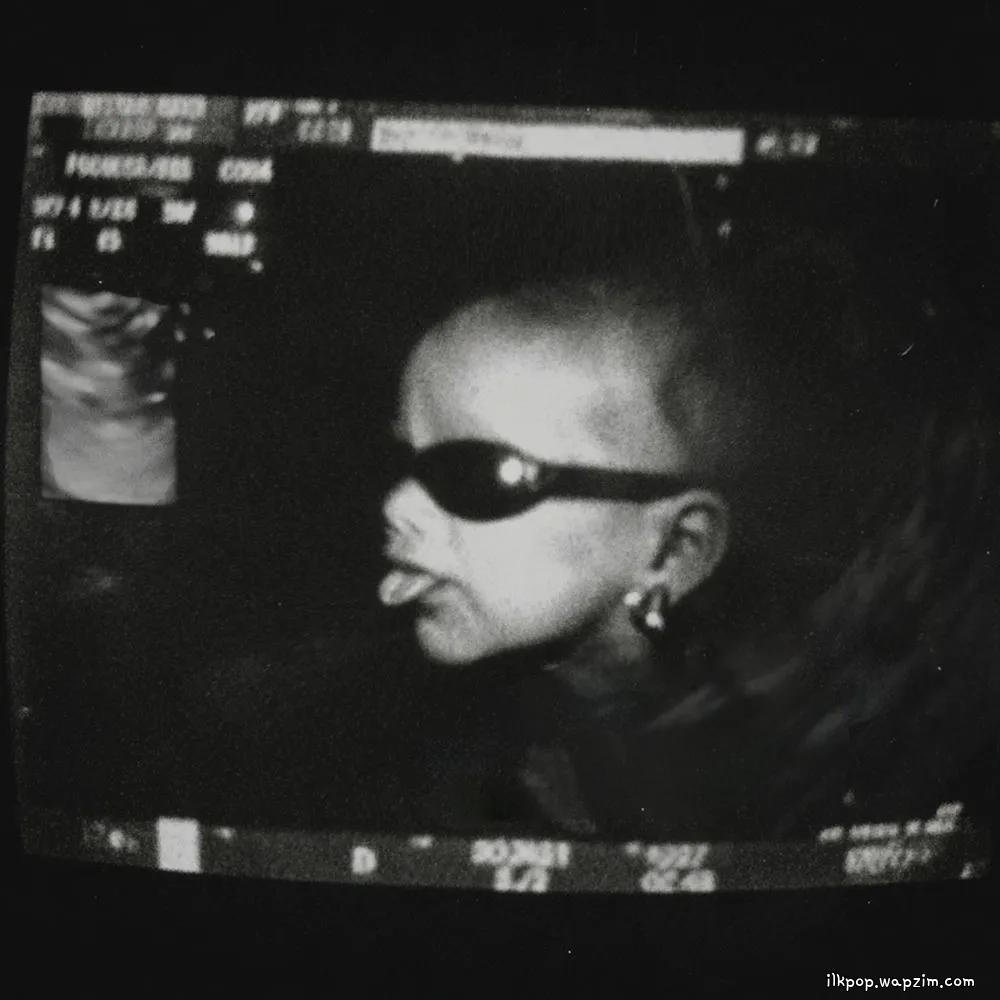 Bassagong - 리얼엠씨 (real mc) remix (feat. EK, Nam gung man, hu57la, slimtantanlee, ch1tkey)