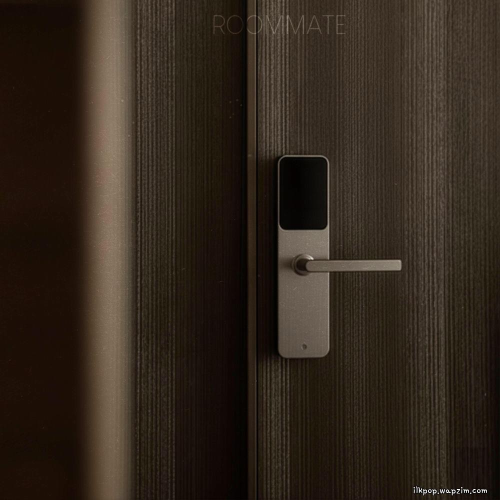 Blackcherry Club - Roommate