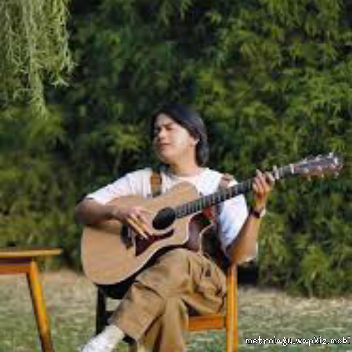 Maulana Ardiansyah - Dermaga Biru