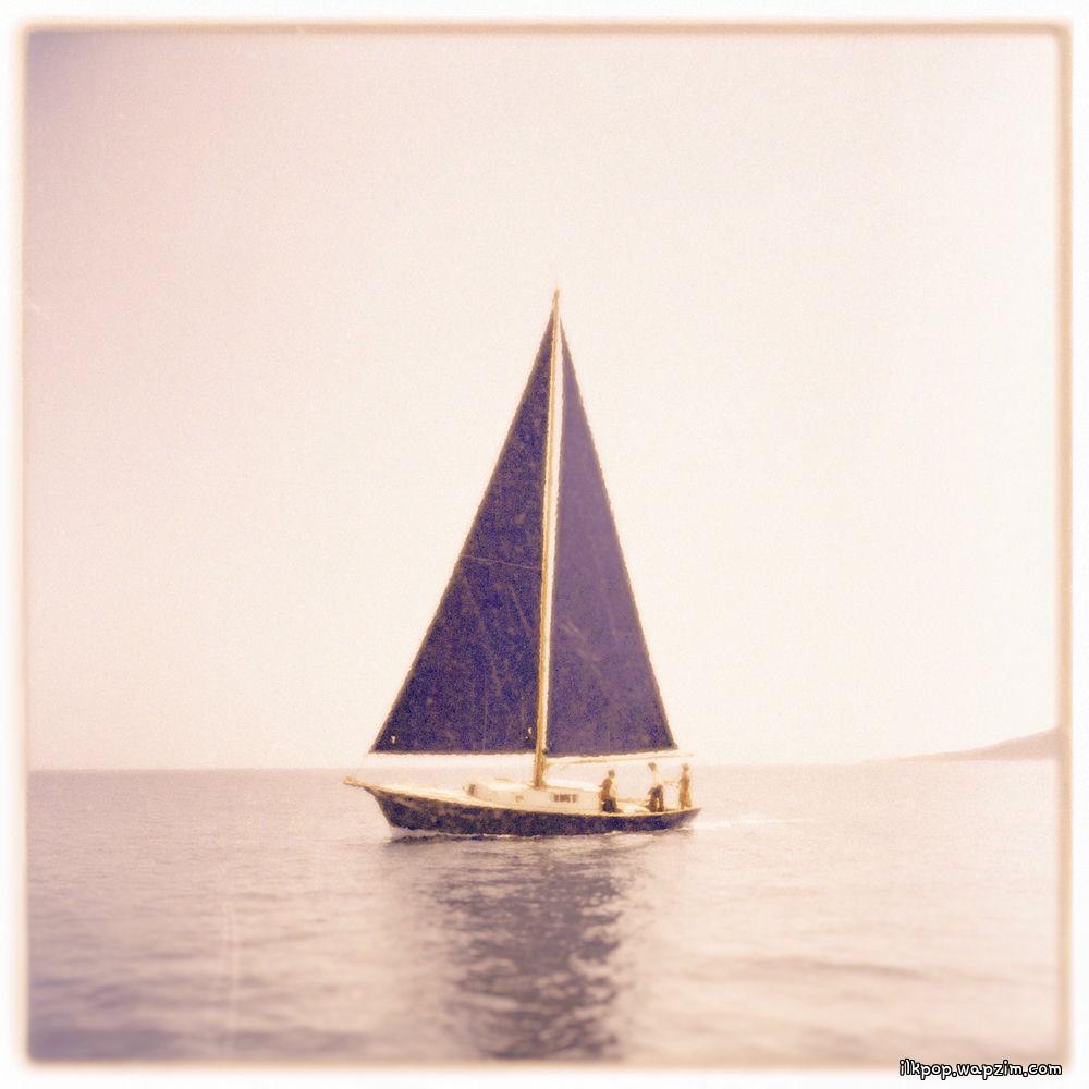 MAKI - 사막의 오아시스 (An oasis in the desert)