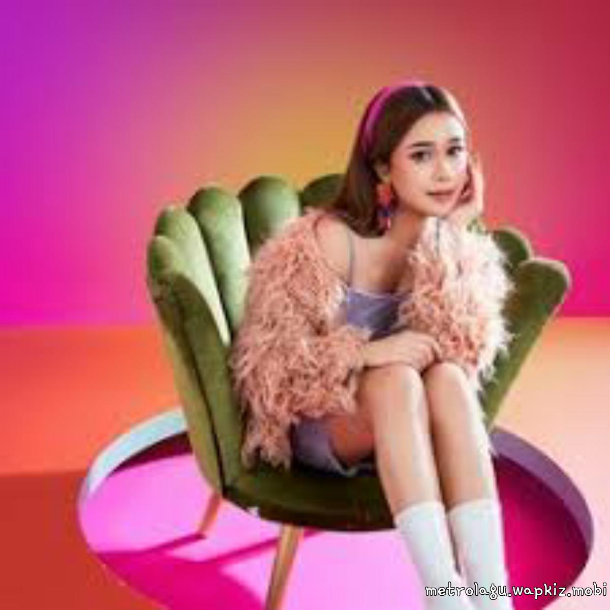 Brisia Jodie - Kisah Baru Orang Lama