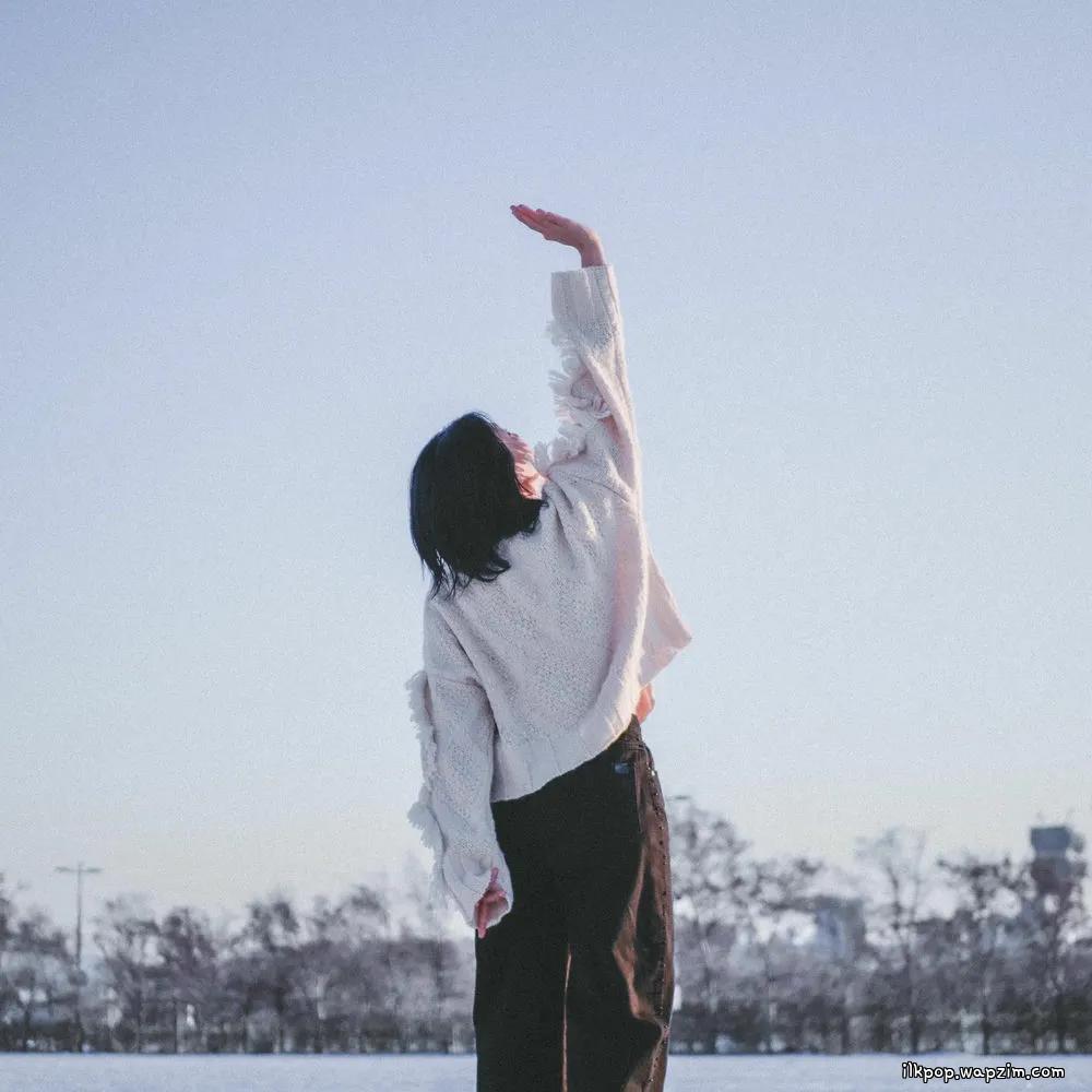 Son Yeji - μμμ΄ λλ€ ν΄λ (Unmade Eternal)