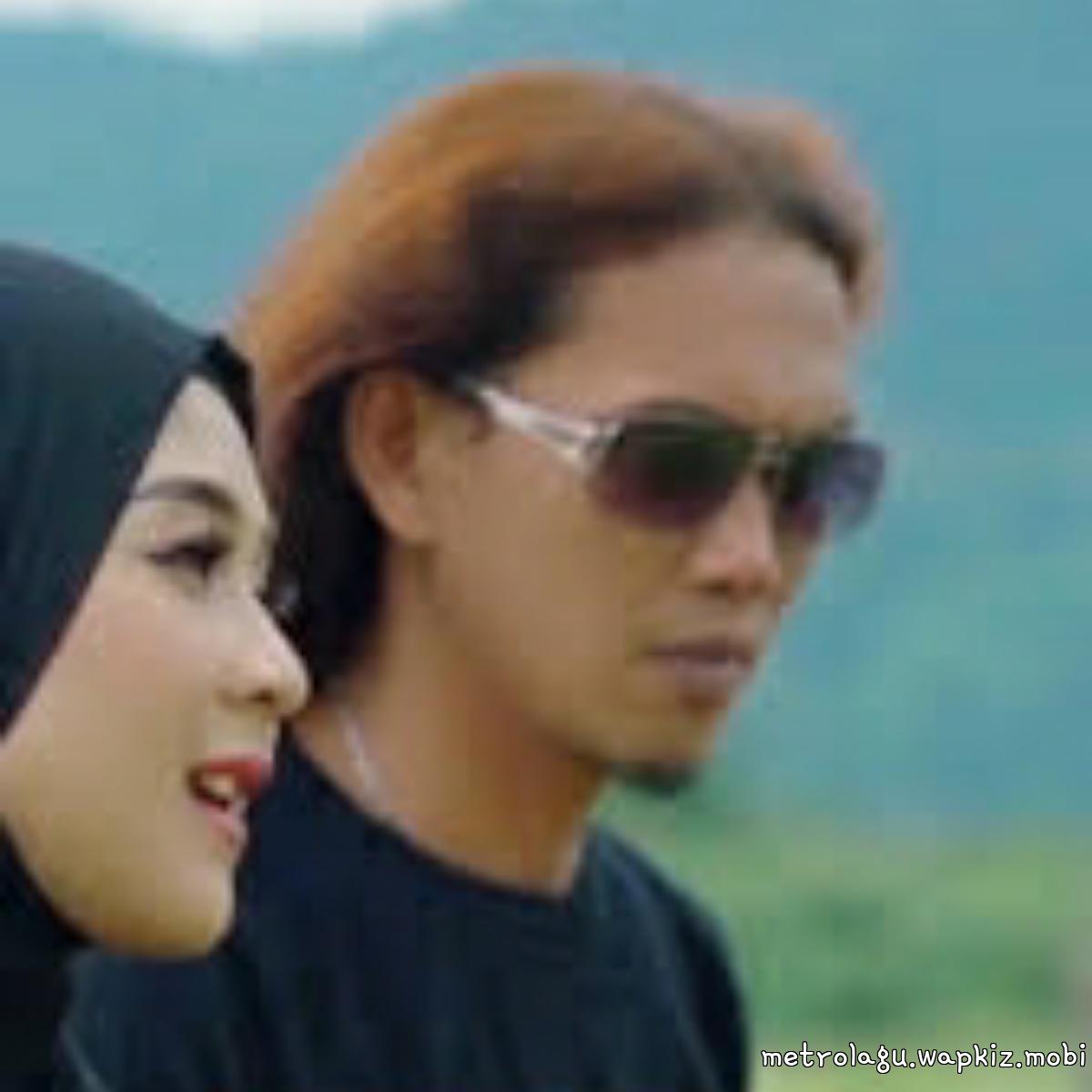 Thomas Arya and Iqa Nizam - Ku Akan Memegang Janji