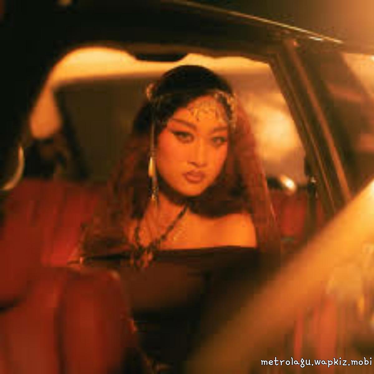 Aisha Retno - Tak Adil