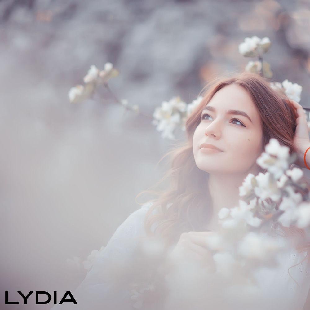 Lydia - 다시 올 줄 알았어 봄이야 (I knew it would come back. Its spring)