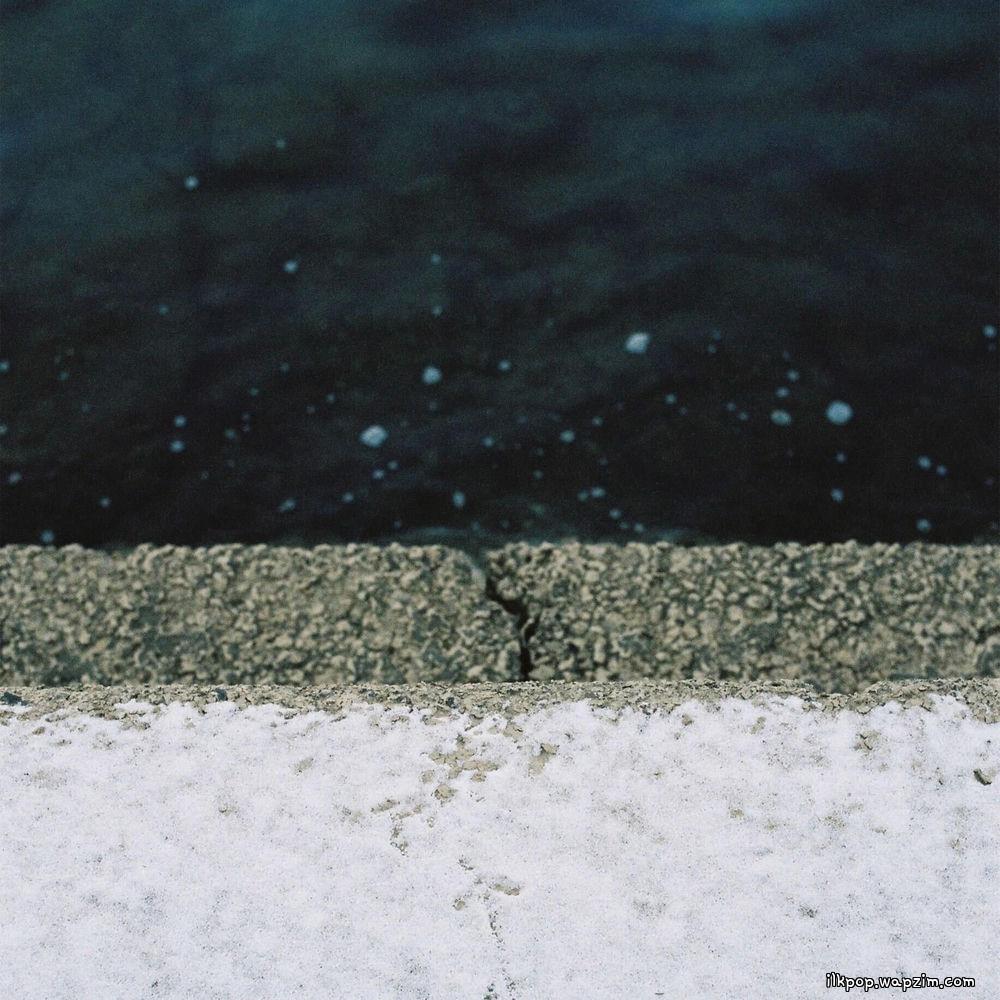 Kim Seungmin & RYUL & Layone & OLNL & Cosmic Boy - 반틈 (Half of Me)