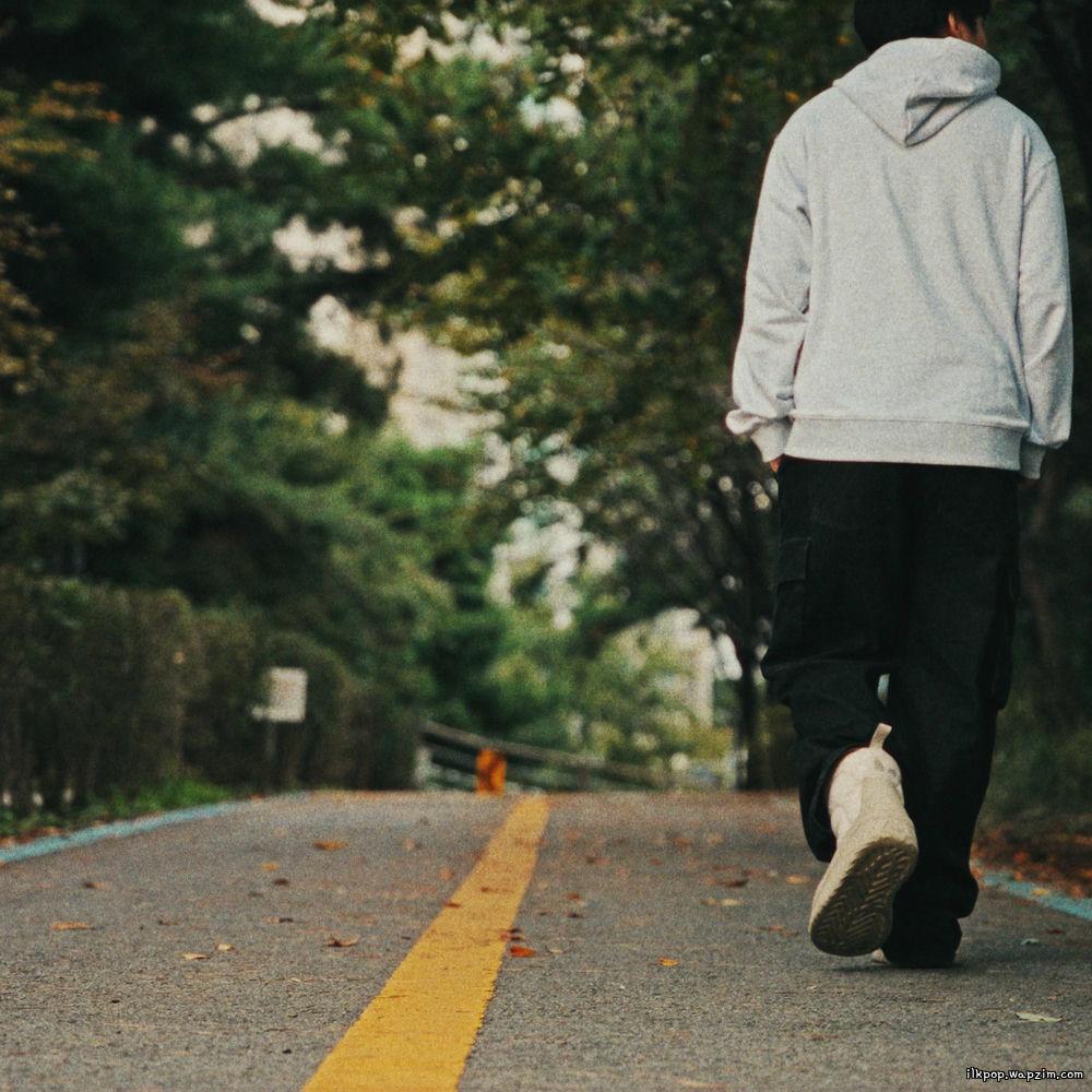 Colley & LOGOS - Milk Tea