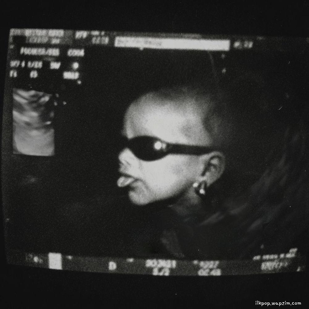 Bassagong - 리얼엠씨 (real mc) (feat. Leellamarz)