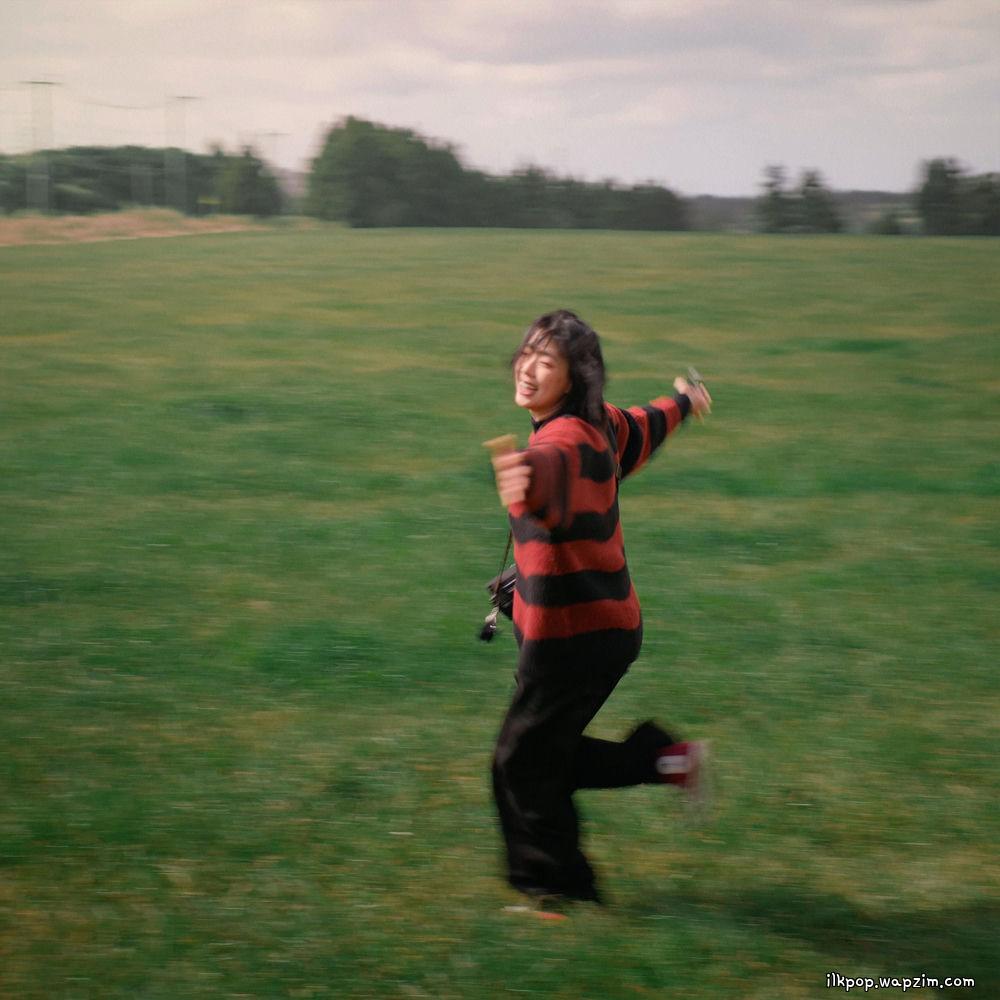 Son Yeji - 우리여야 했던 봄 (Spring Snow)