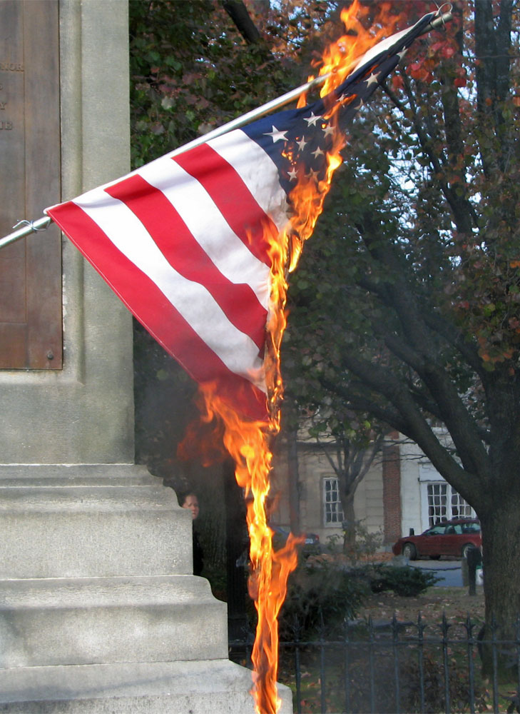 Is Burning the American Flag Legal? | LibertyStore | 自由商店