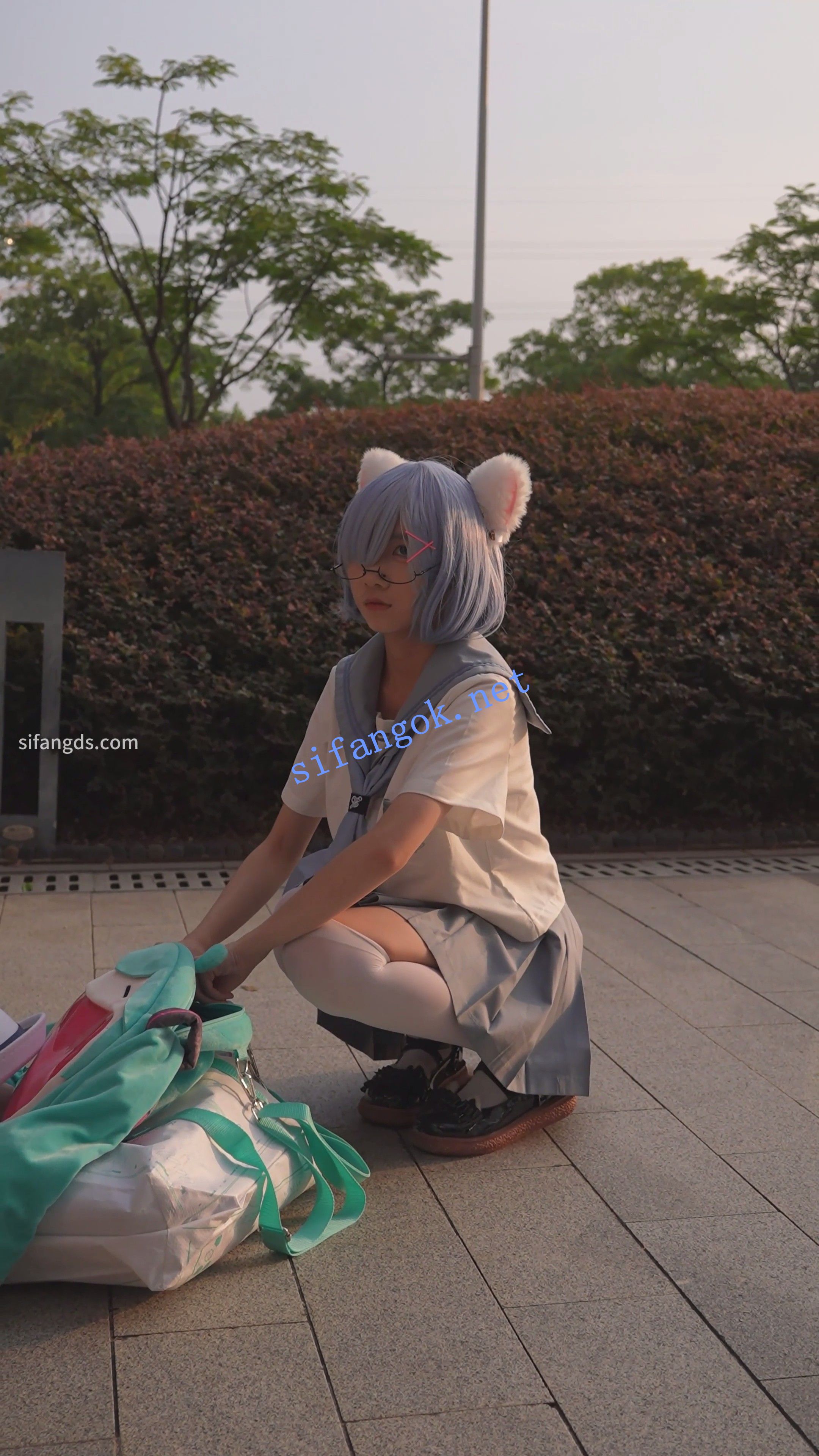 【xxn-344】制服jk蕾姆小姐姐..多次镜头前弯腰透心凉CD