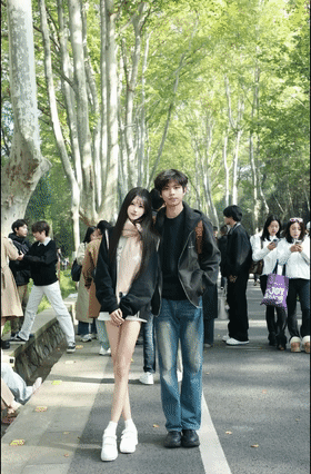 【AI重磅】纯AI生成美女 口啪 3P 各种类型都有，非常好看