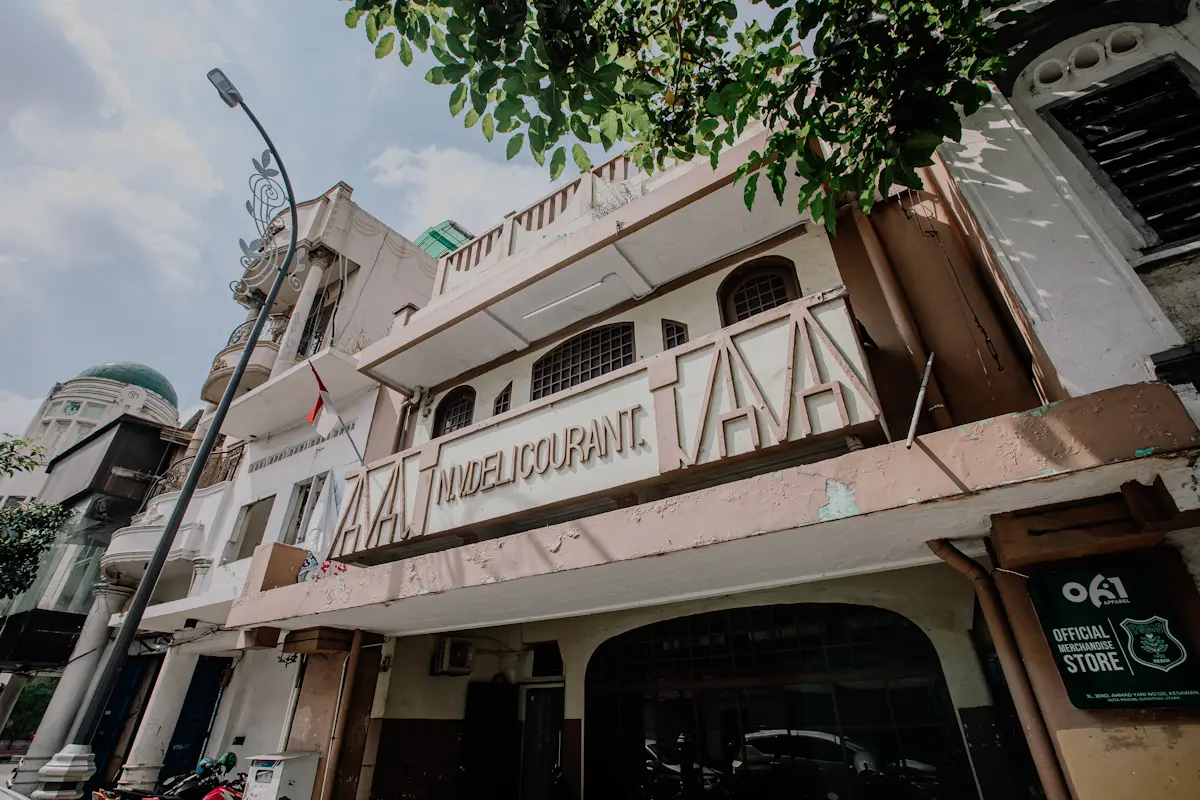 Kantor Perusahaan Aneka Industri dan Jasa - 2