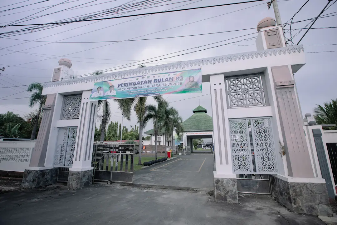 Balai Yasa Pulu Brayan - 4