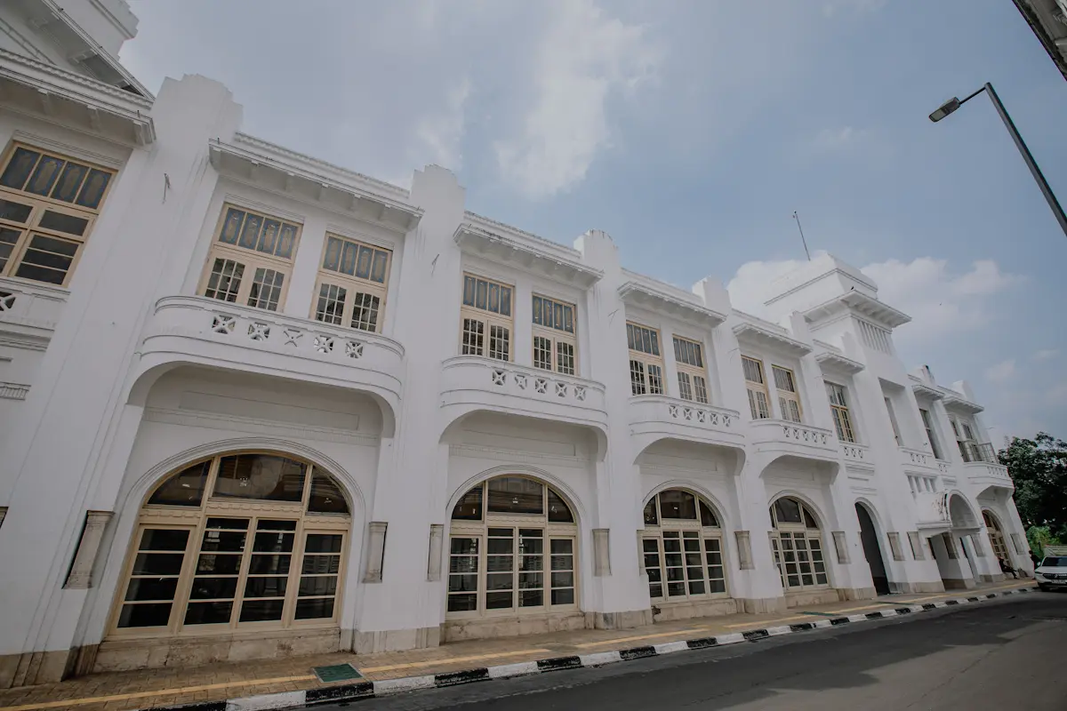 Eks Kantor Departemen Tenaga Kerja - 2