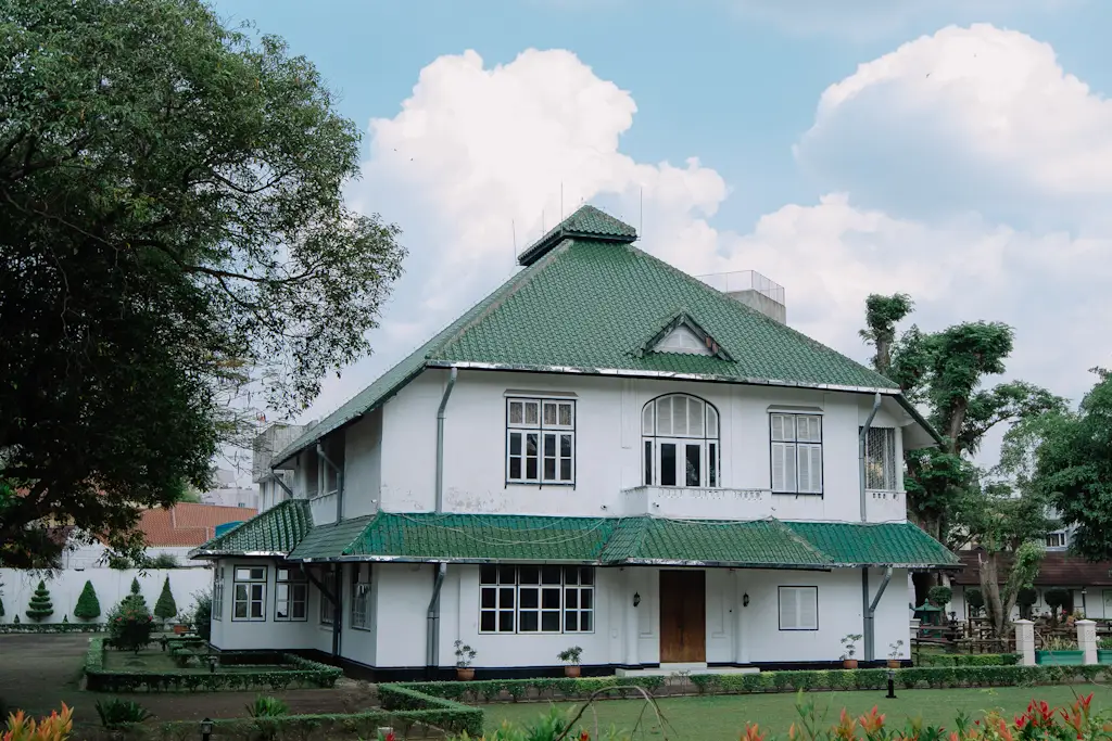 Rumah Tinggal Jl. Imam Bonjol No.13 (Eks Konsulat Amerika)