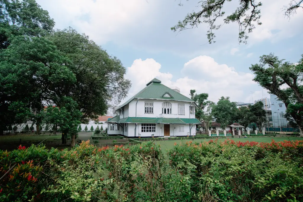 Rumah Tinggal Jl. Imam Bonjol No.13 (Eks Konsulat Amerika) - 2