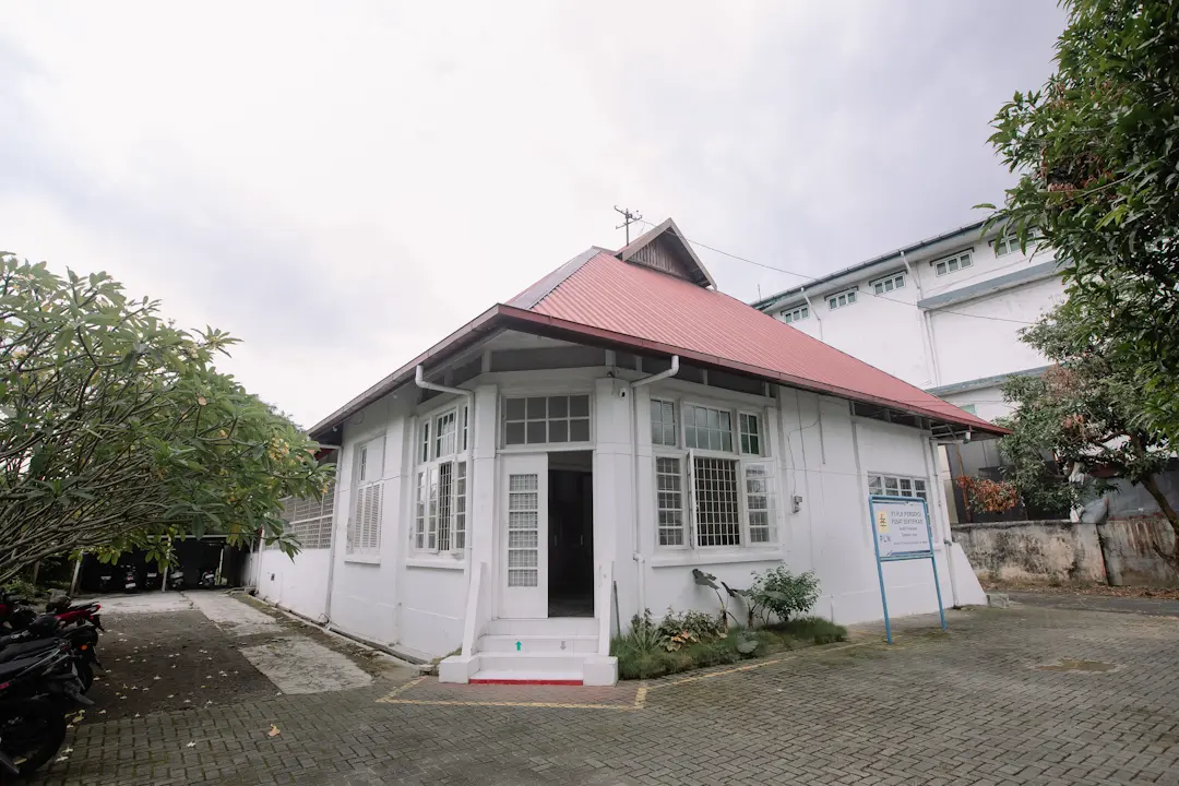 Kantor Pusat Sertifikasi PT PLN (Persero)