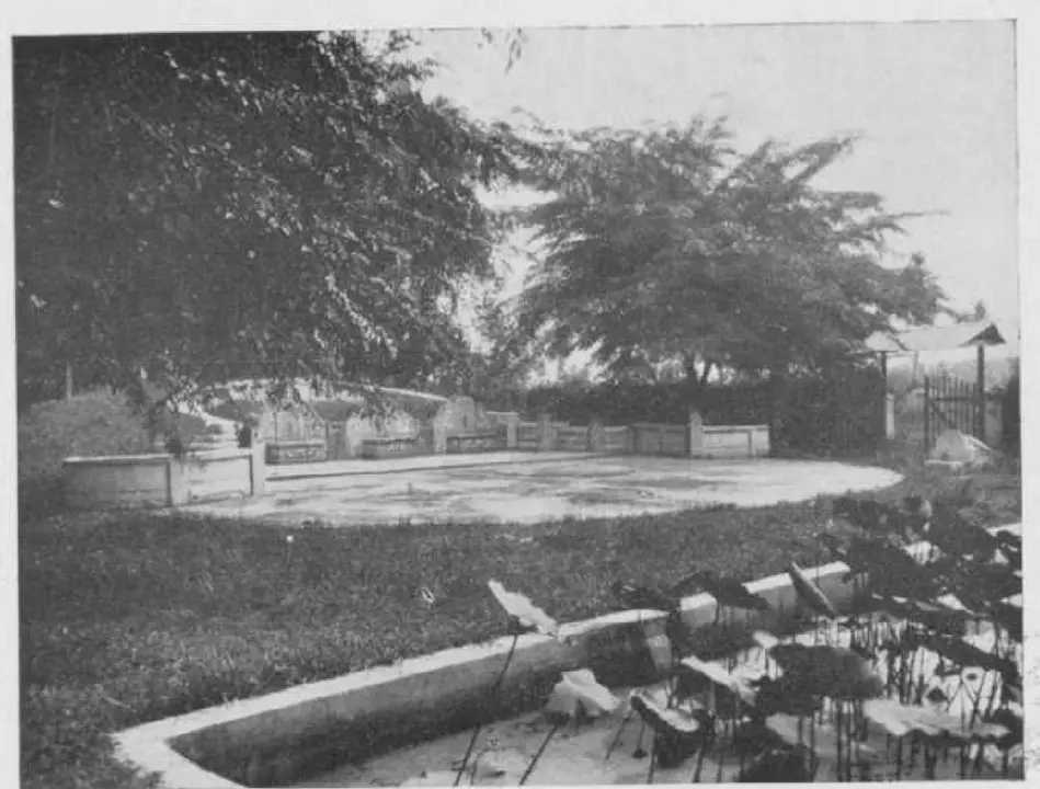 Foto sejarah Makam Tjong A Fie di Medan