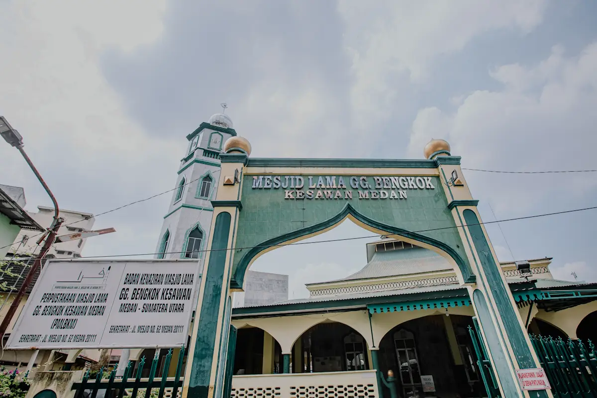 Masjid Bengkok