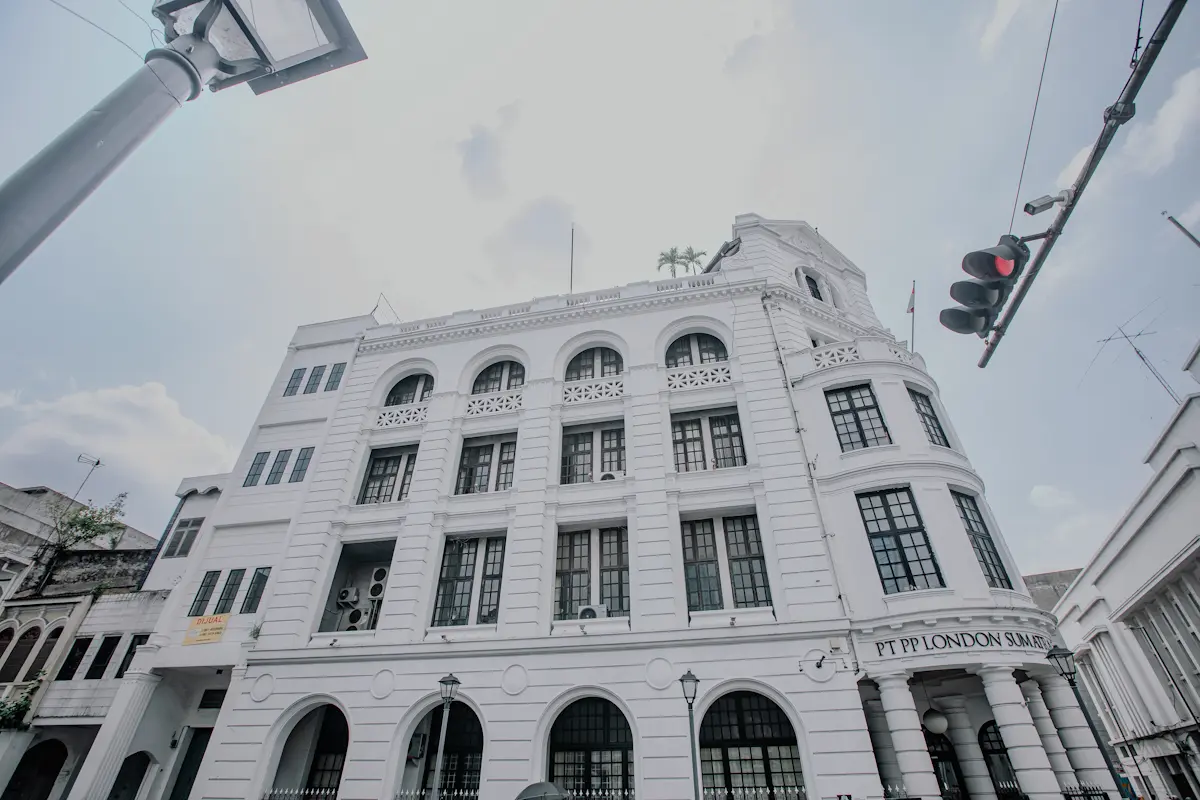 Gedung PT London Sumatera - 4