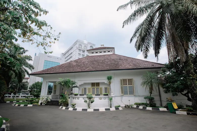 Rumah Dinas Pimpinan Bank Indonesia Jl Imam Bonjol No 27 - 3
