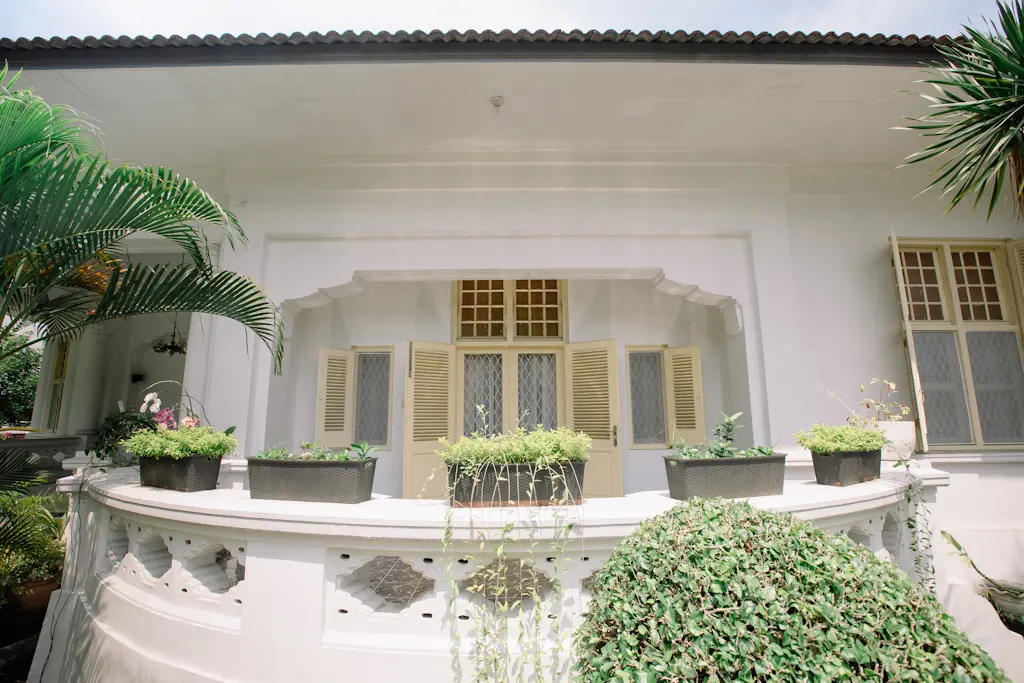 Rumah Dinas Pimpinan Bank Indonesia Jl Imam Bonjol No 27 - 5